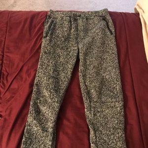 Boys joggers with zipper pockets